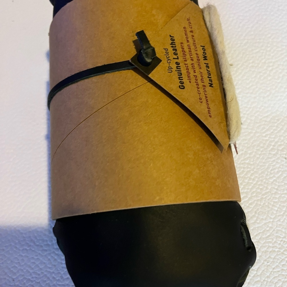 Upcycled Genuine Leather Slippers by CHILOTE size small ☕️🍵🫖 - Picture 6 of 7